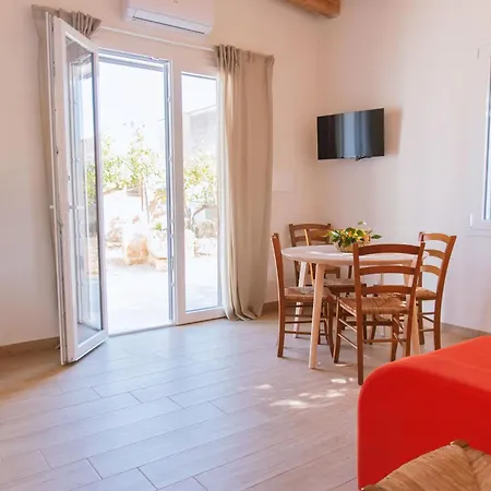 Cocci Di Tufo Rilievo